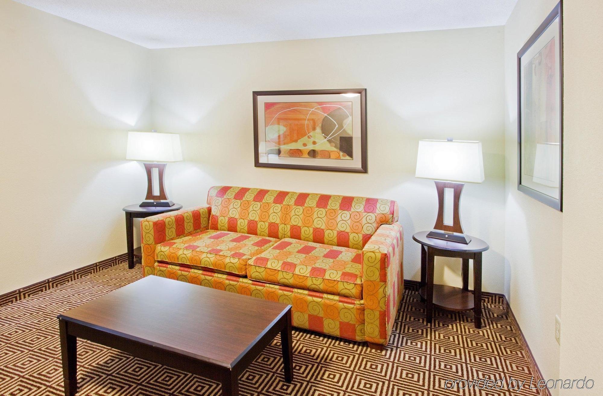 Holiday Inn Express Rome-East By Ihg Phòng bức ảnh