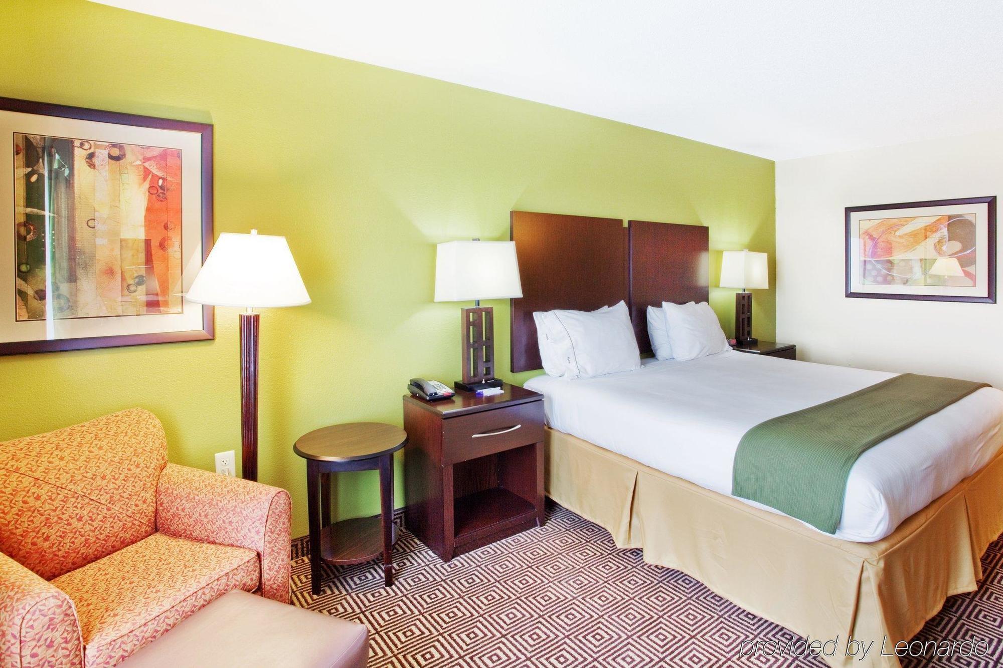 Holiday Inn Express Rome-East By Ihg Phòng bức ảnh