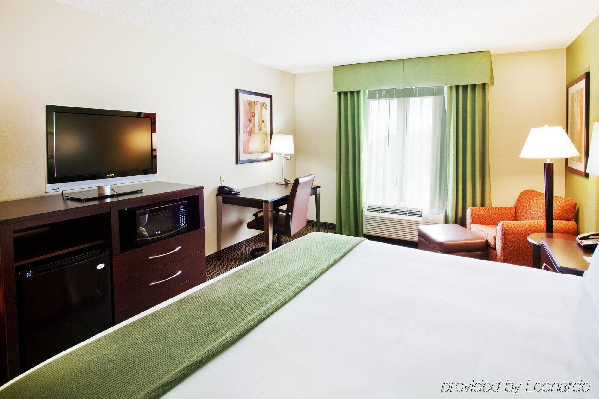 Holiday Inn Express Rome-East By Ihg Ngoại thất bức ảnh
